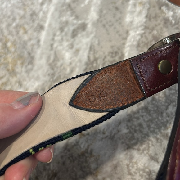 TROPICAL FISH EMBROIDERED BELT - Picture 5 of 5